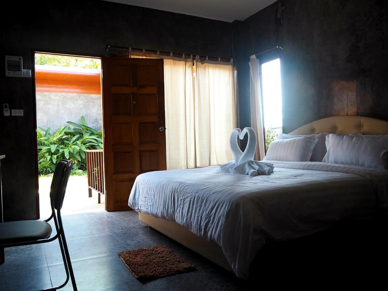 Nawiengkaeriverview Resort Mukdahan Exteriör bild
