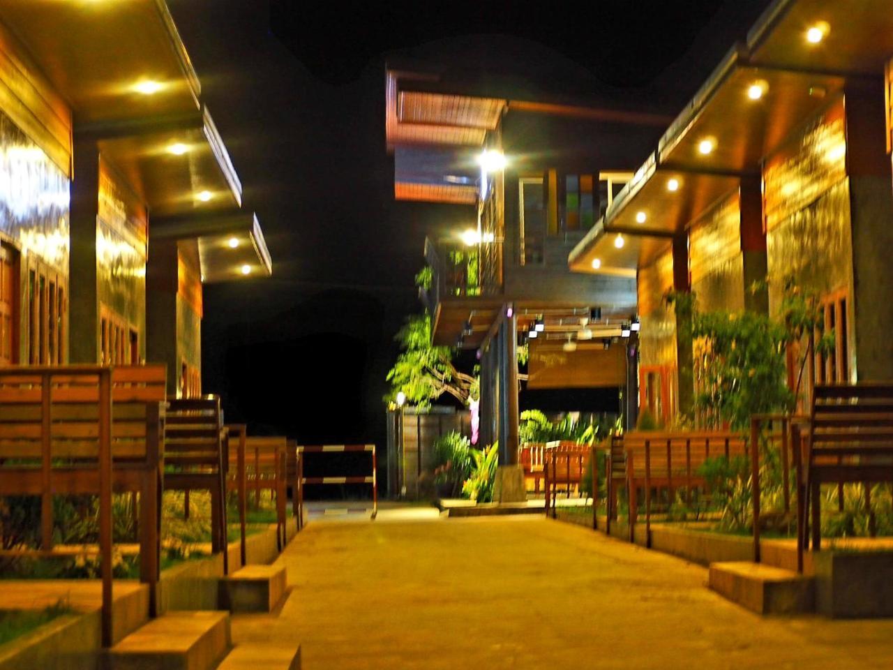 Nawiengkaeriverview Resort Mukdahan Exteriör bild