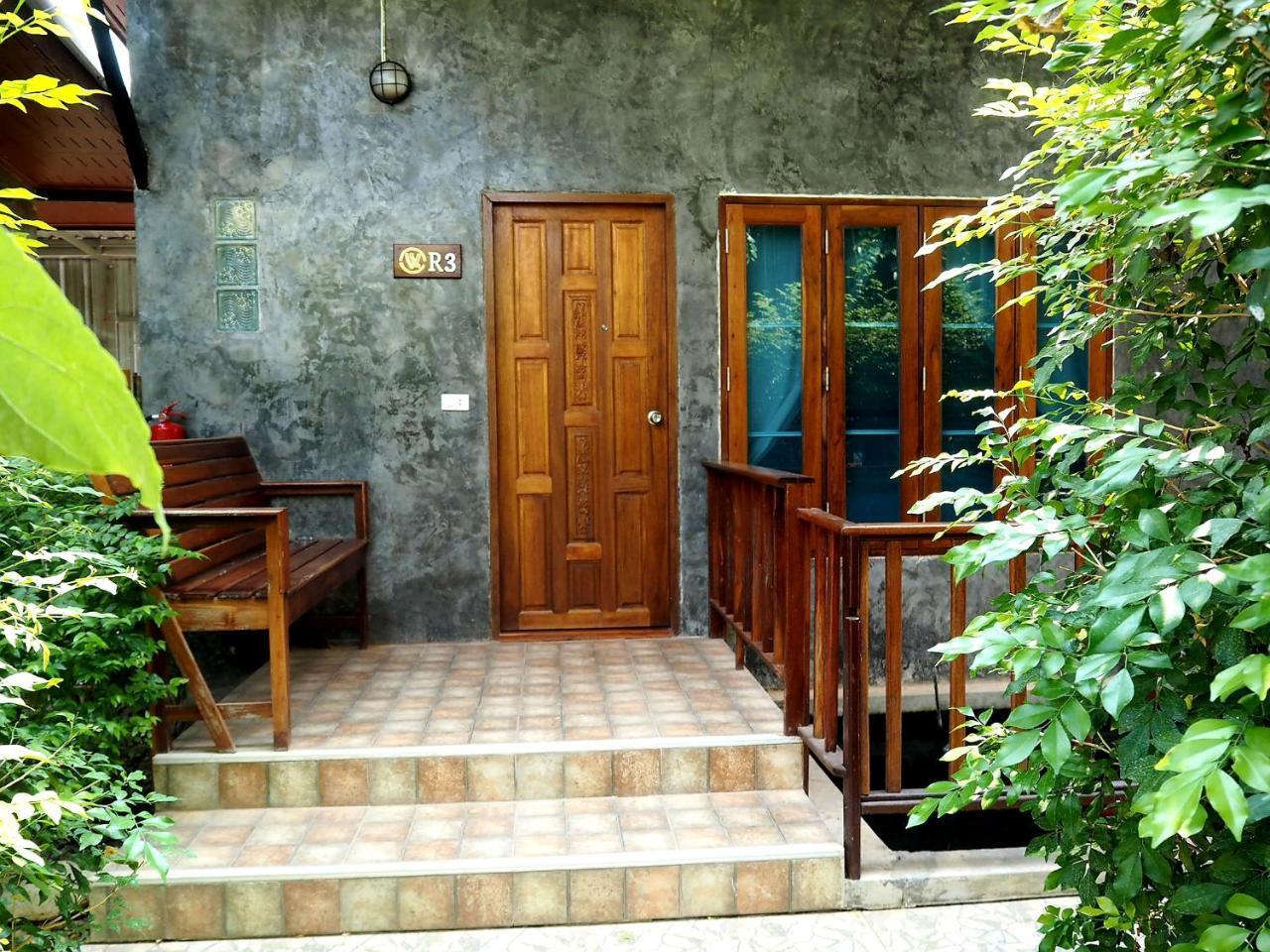 Nawiengkaeriverview Resort Mukdahan Exteriör bild